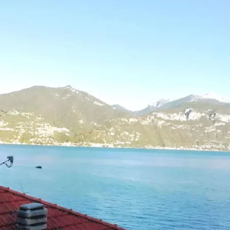 Mansarda In Centro Con Privata E Possibilita Garage Menaggio