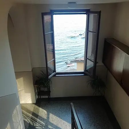 Mansarda In Centro Con Privata E Possibilità Garage * Menaggio