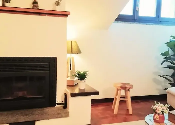 Apartament Mansarda In Centro Con Privata E Possibilita Garage Menaggio