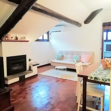 Mansarda In Centro Con Privata E Possibilita Garage