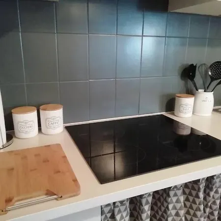 Mansarda In Centro Con Privata E Possibilita Garage Μενάτζιο