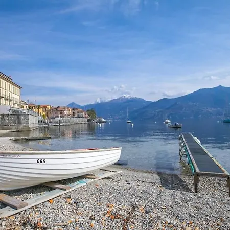 Mansarda In Centro Con Privata E Possibilita Garage Lägenhet