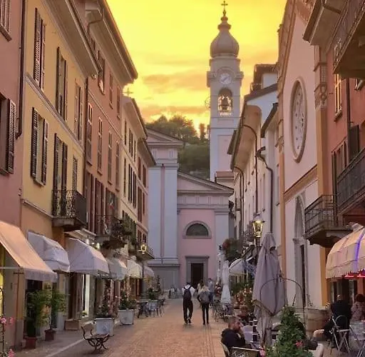 Apartment Mansarda In Centro Con Privata E Possibilita Garage Menaggio